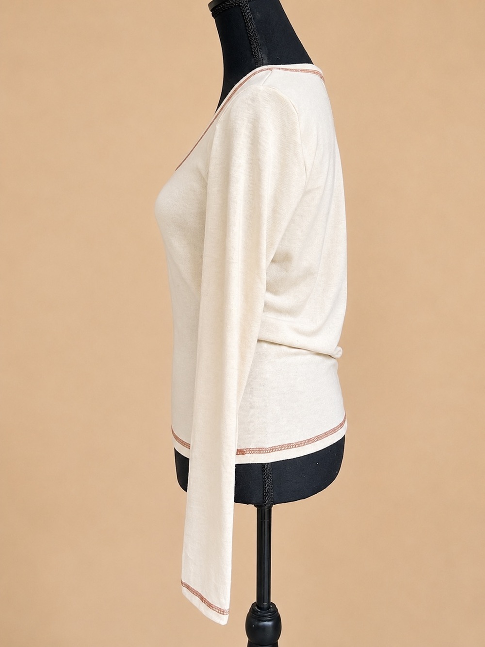 Lush XL Beige Scoop Neck Long Sleeve Knit Top Contrast Stitch NWT - Picture 2 of 7